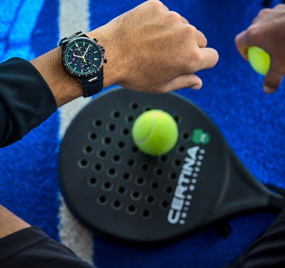 Padel with watch